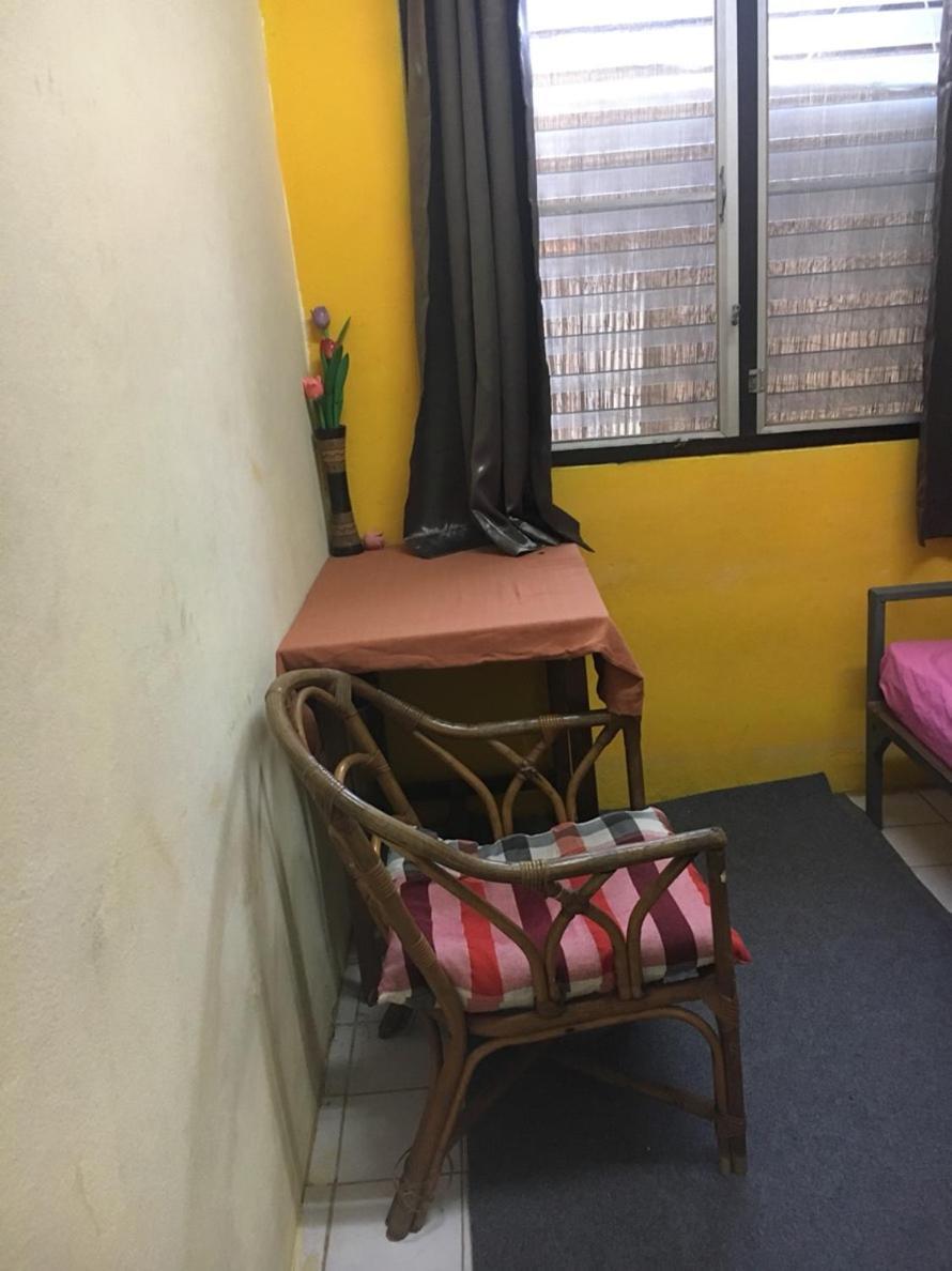 One Isra Hostel Chiang Mai Dış mekan fotoğraf