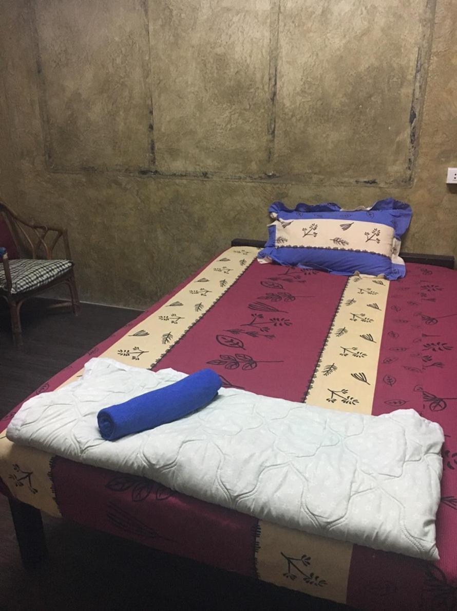 One Isra Hostel Chiang Mai Dış mekan fotoğraf